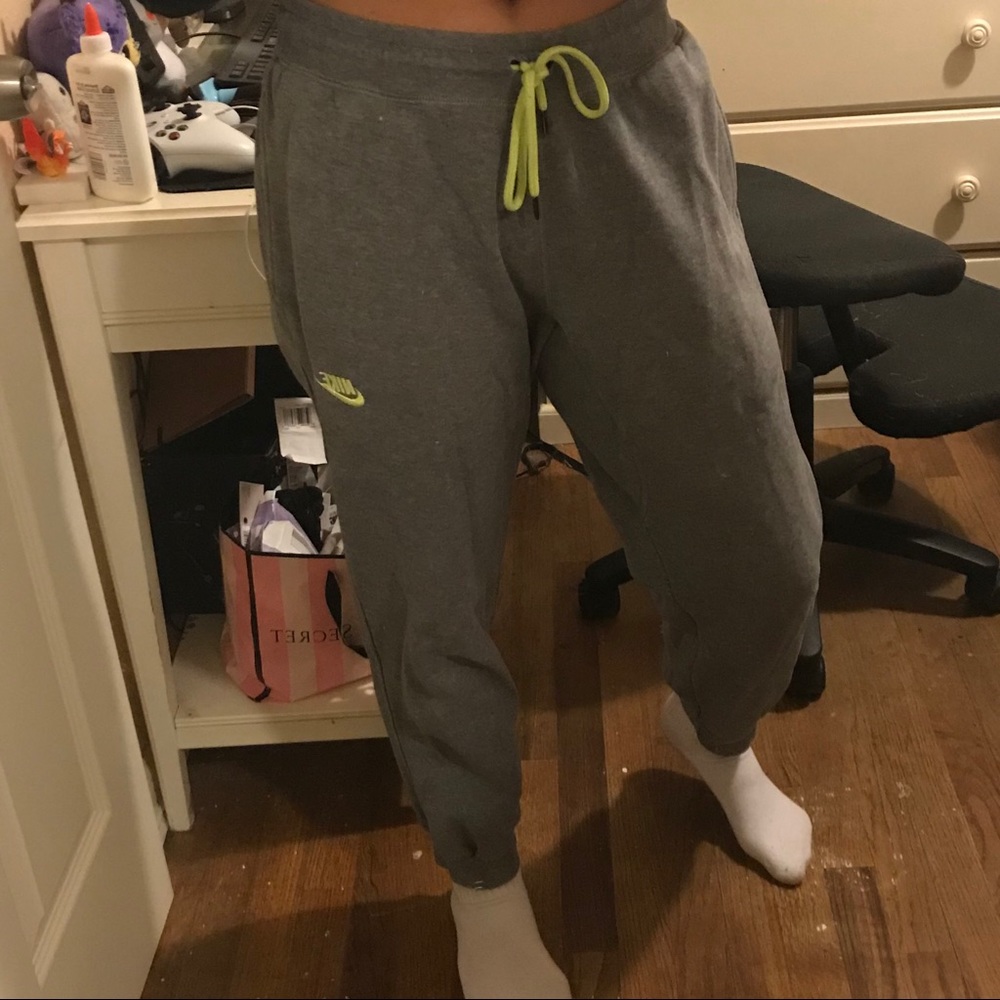 NIKE grey sweatpants medium